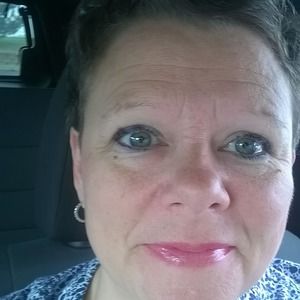 Meet your Posher, Pamela